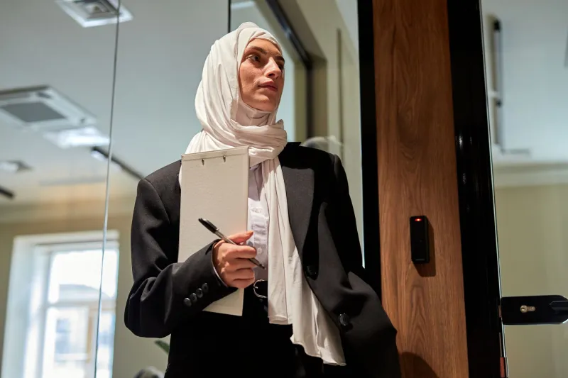 Boardroom, Bold, and Covered: How Muslim Women Are Writing New Rules for Professional Beauty