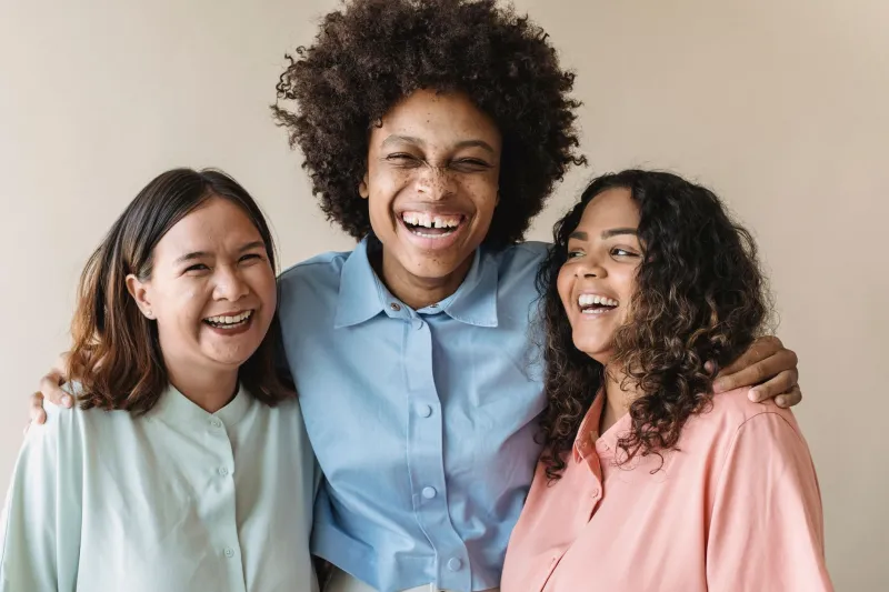 Real Friends, Real Boundaries: How Muslim Women Are Making Cross-Faith Friendships Actually Work
