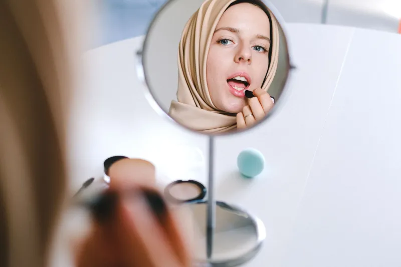 Full Face, No Apologies: The Unspoken Complexity of Muslim Women and Makeup