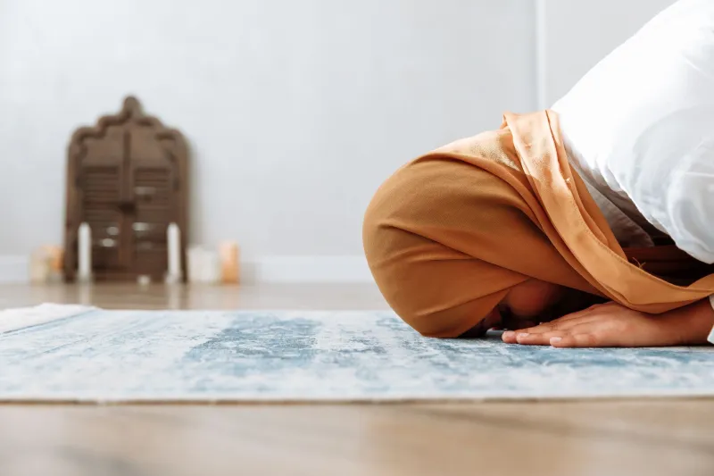 Slow Down, It's Ramadan: A Real Talk Guide to Finding Peace When Your Life Won't Pause